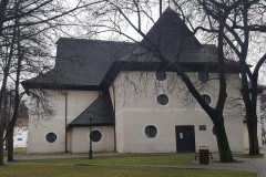 Dreveny-artikularny-kostol